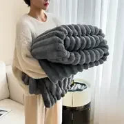 Lightweight luxurious thick warm blanket for bedroom and living room